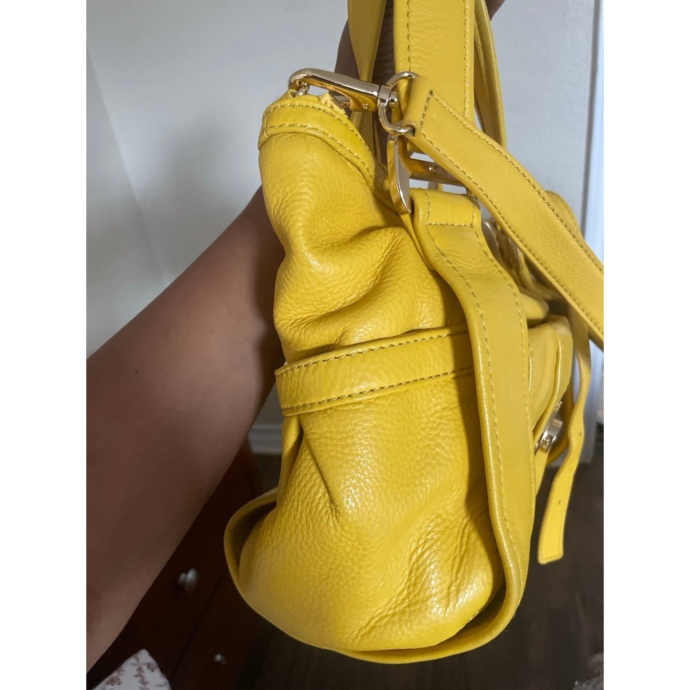 MICHAEL KORS A-0901  YELLOW   Pebbled Leather Large Shoulder Satchel Pocket Tote - Picture 3 of 9